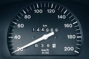 Can I drive a vehicle with a broken speedometer?